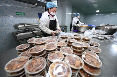 中央厨房入驻社区 探索村企共赢与群众福祉的食品加工新路径